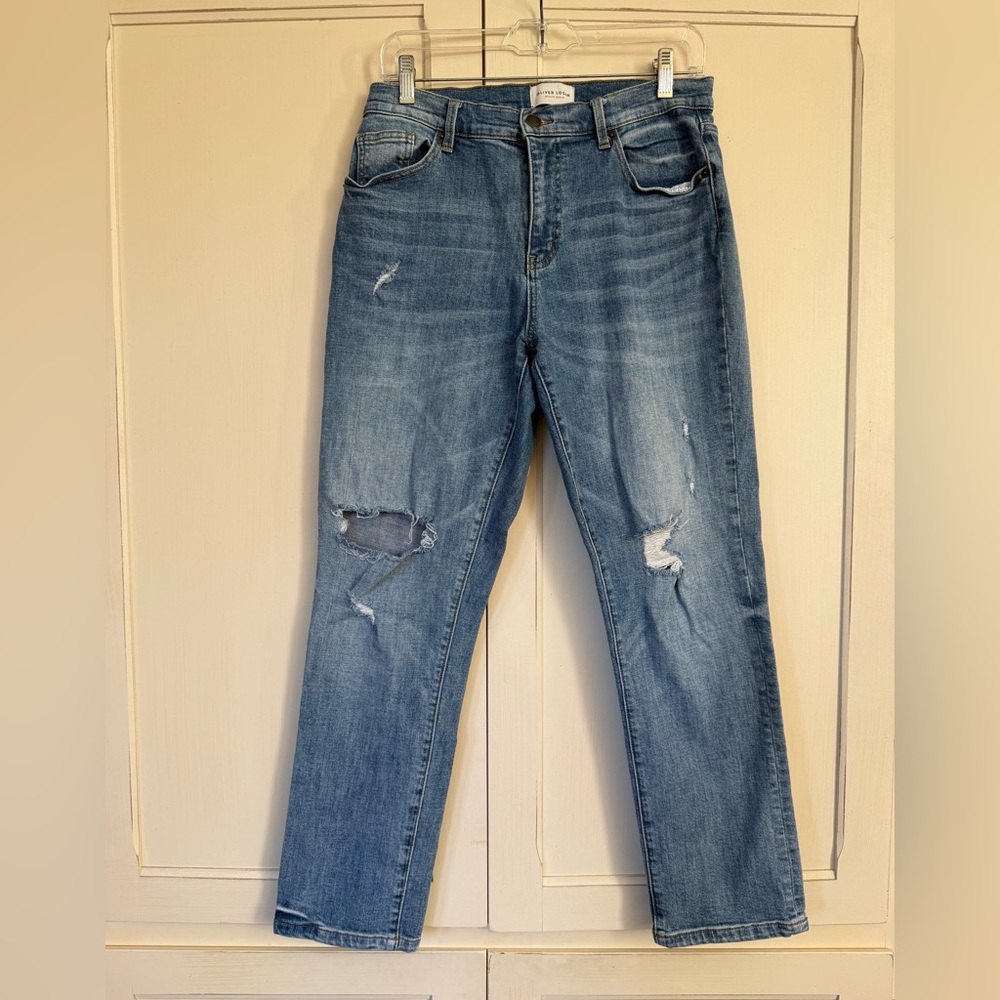 Oliver Logan- The Crosby Boyfriend jeans. Size 27. Gently Worn Condition